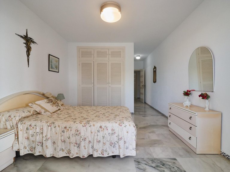 Apartment for Sale in Fuengirola, Malaga 15