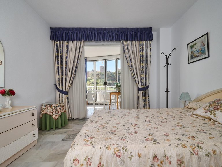 Apartment for Sale in Fuengirola, Malaga 17