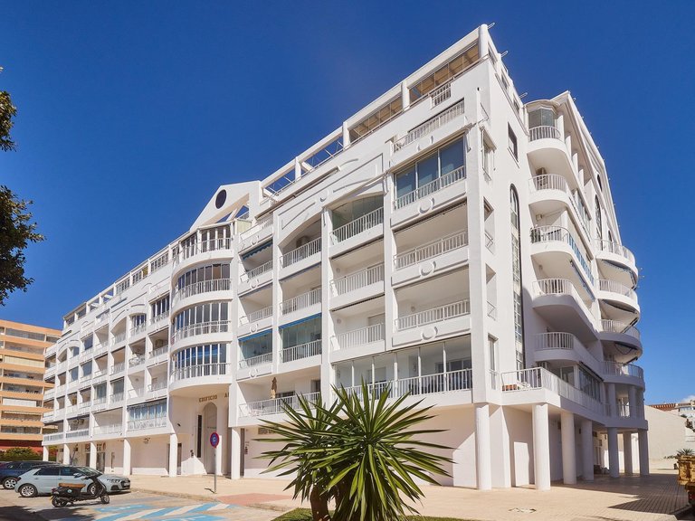 Apartment for Sale in Fuengirola, Malaga 41