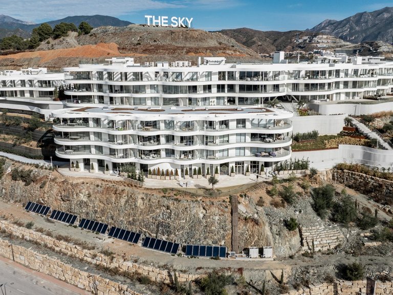 Apartment for Sale in Benahavis, Malaga 1