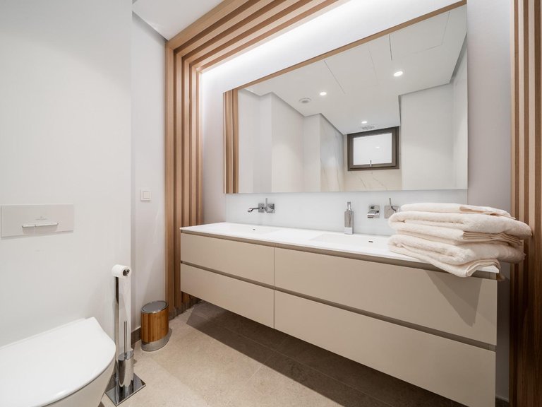 Apartment for Sale in Benahavis, Malaga 22