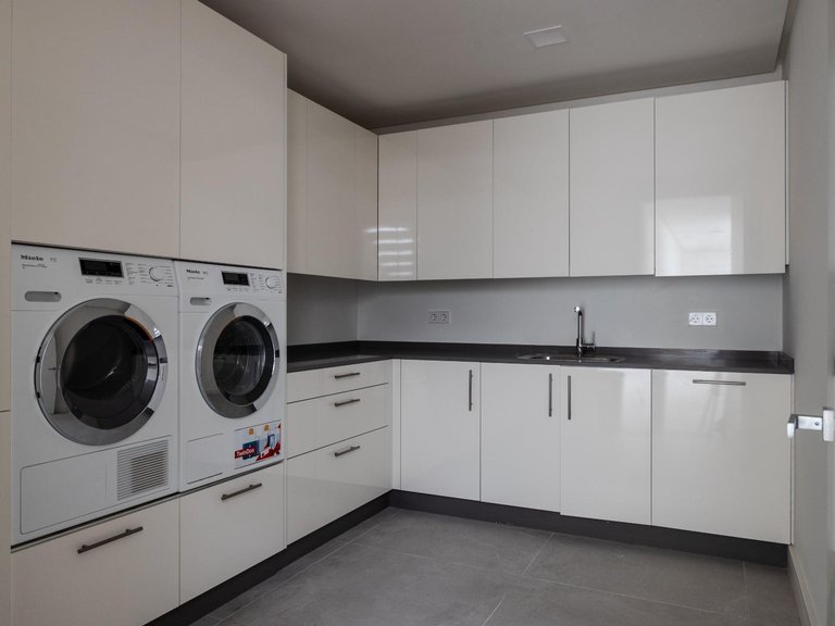 Villa for Sale in Benahavis, Malaga 30