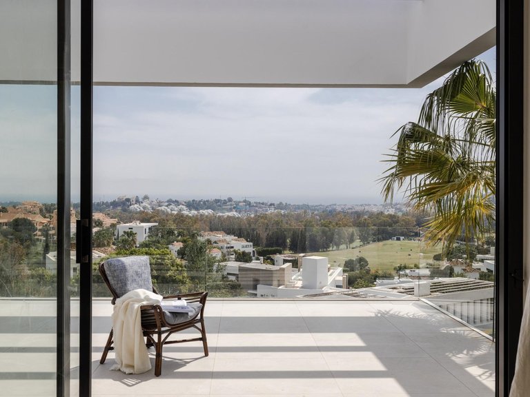 Villa for Sale in Benahavis, Malaga 5