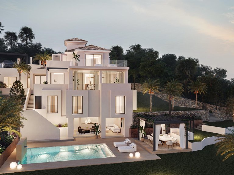 Villa for Sale in Marbella, Malaga 1