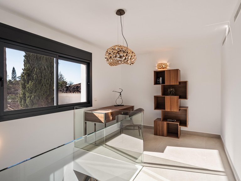 Villa for Sale in Marbella, Malaga 14