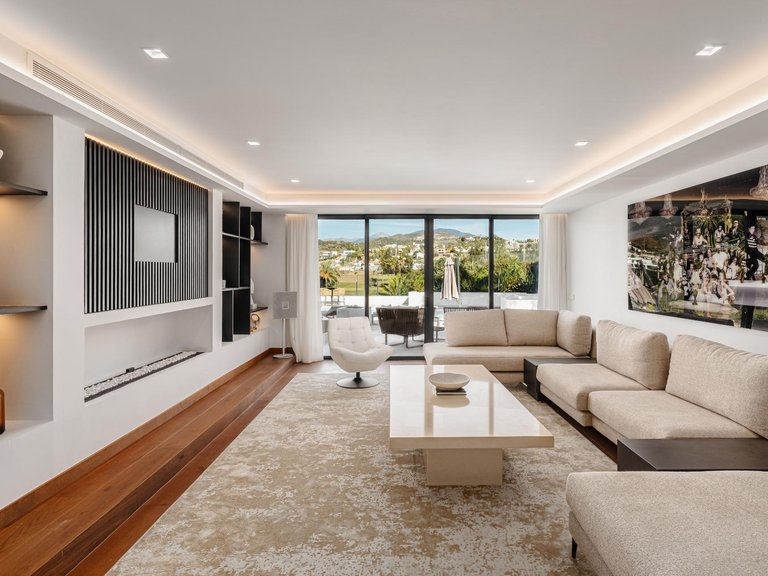 Villa for Sale in Marbella, Malaga 7