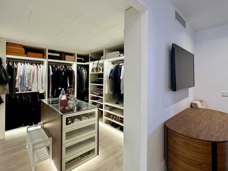 Apartment for Sale in Estepona, Malaga 36