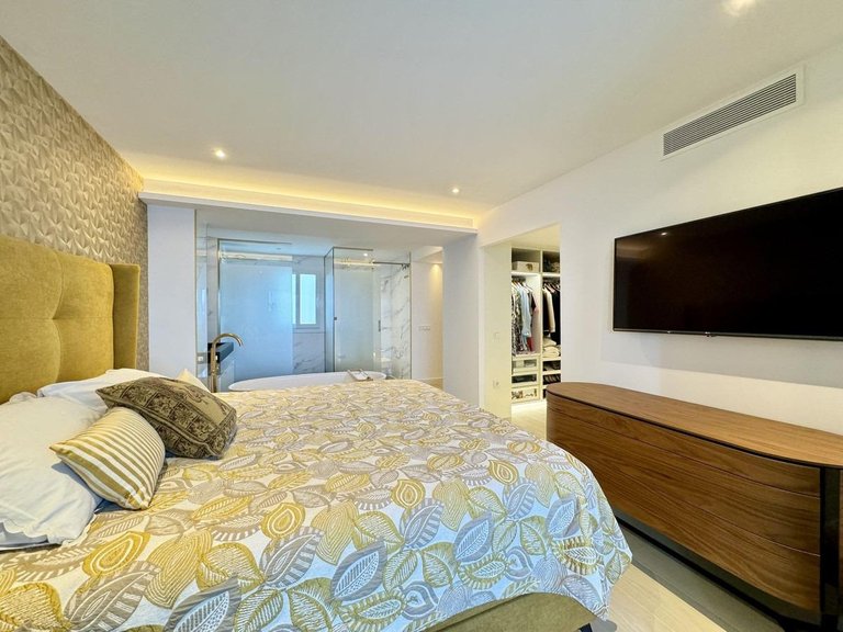 Apartment for Sale in Estepona, Malaga 37