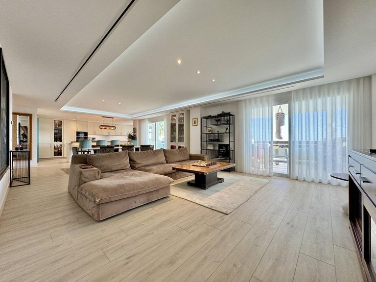 Apartment for Sale in Estepona, Malaga 4