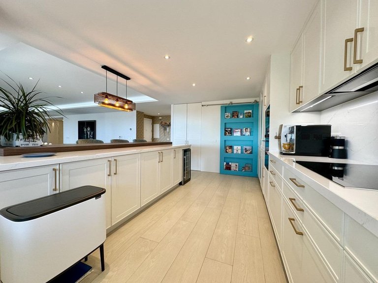 Apartment for Sale in Estepona, Malaga 9