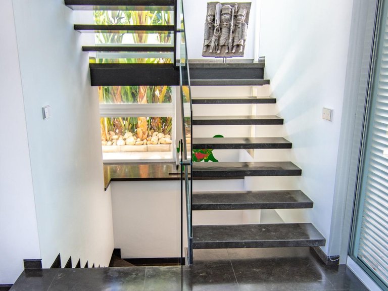 Villa for Sale in Marbella, Malaga 26