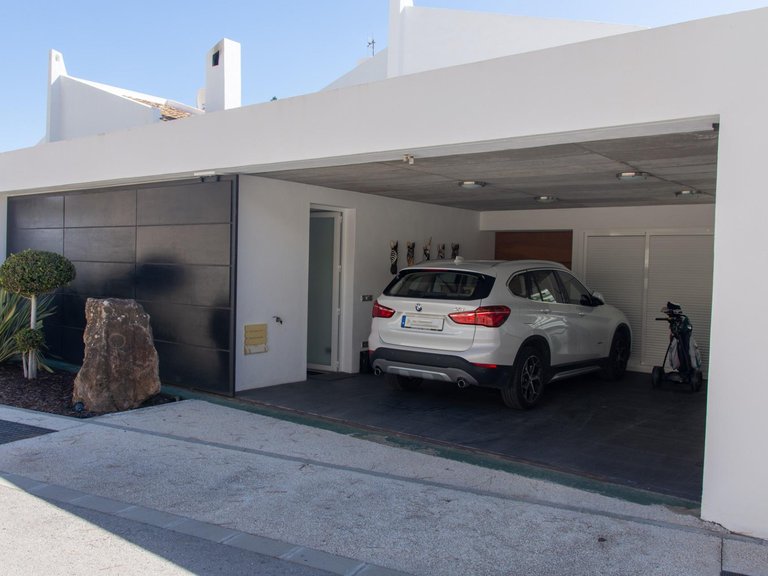 Villa for Sale in Marbella, Malaga 36