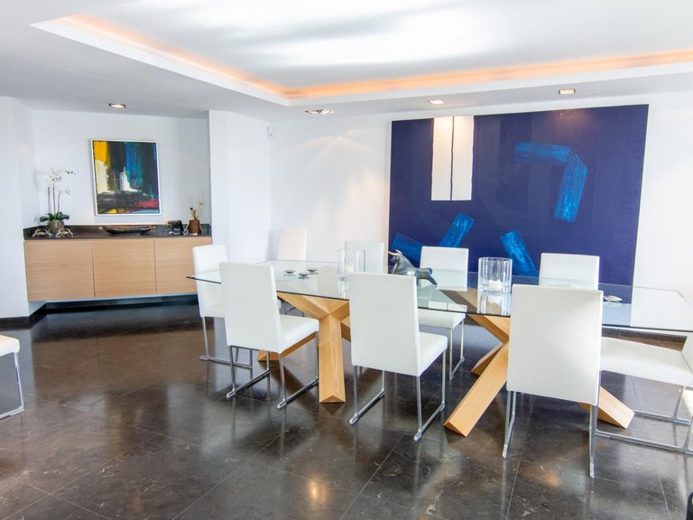 Villa for Sale in Marbella, Malaga 9