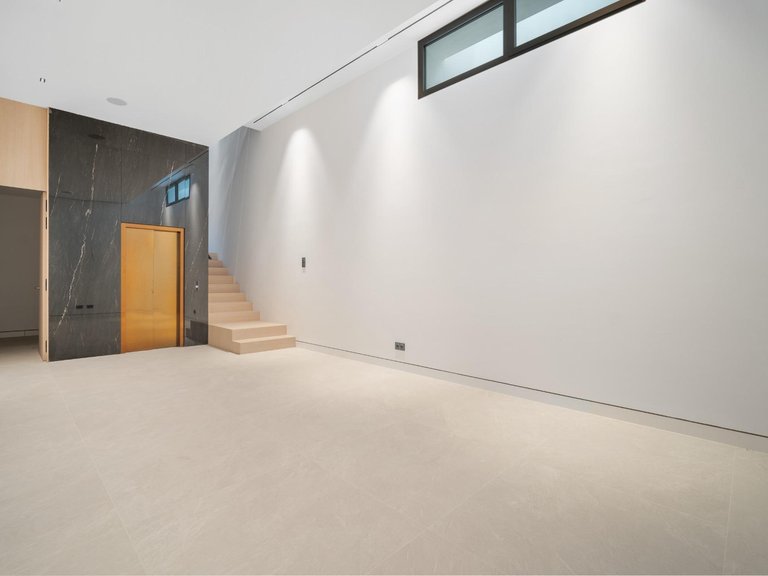 Town House for Sale in Marbella, Malaga 17