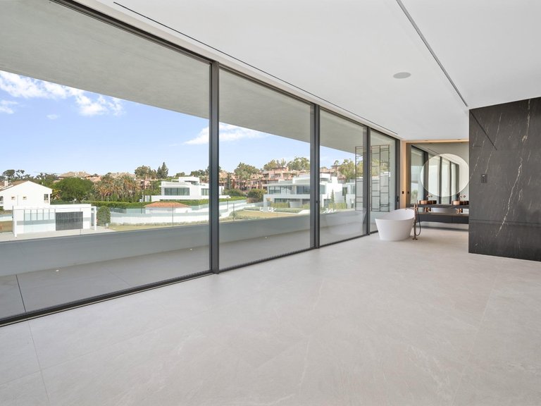 Town House for Sale in Marbella, Malaga 20