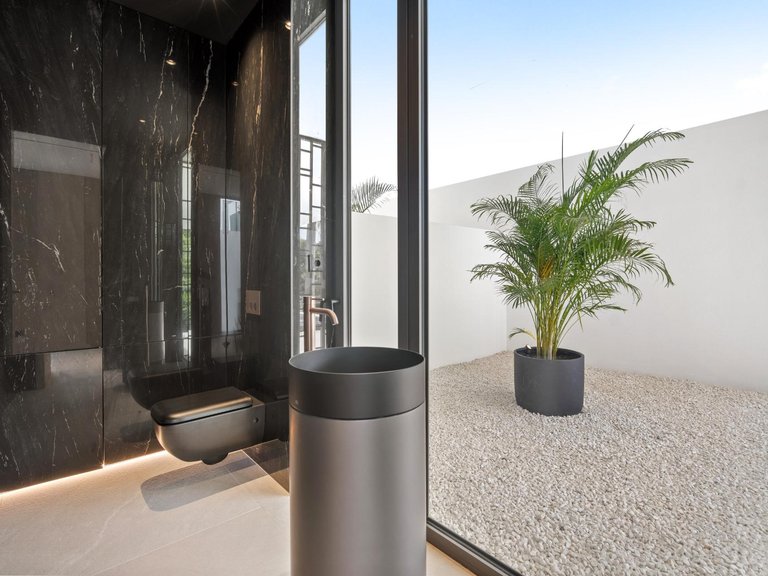 Town House for Sale in Marbella, Malaga 28
