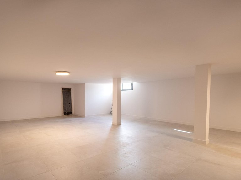 Apartment for Sale in Marbella, Malaga 28