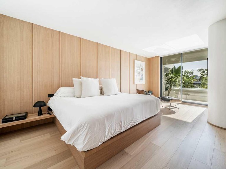 Apartment for Sale in Marbella, Malaga 16