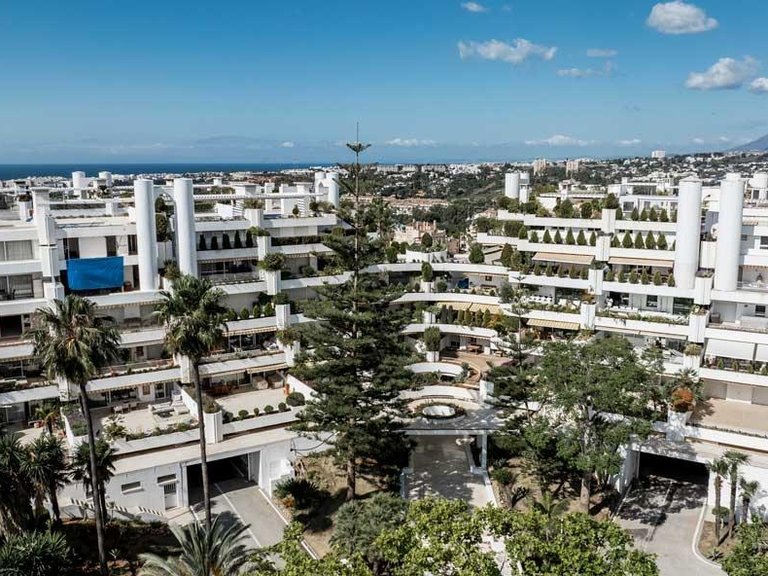 Apartment for Sale in Marbella, Malaga 31