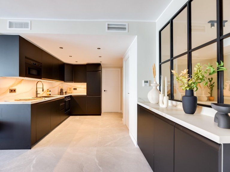 Apartment for Sale in Marbella, Malaga 13