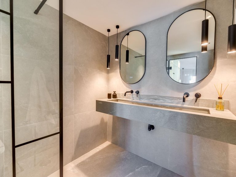 Apartment for Sale in Marbella, Malaga 25