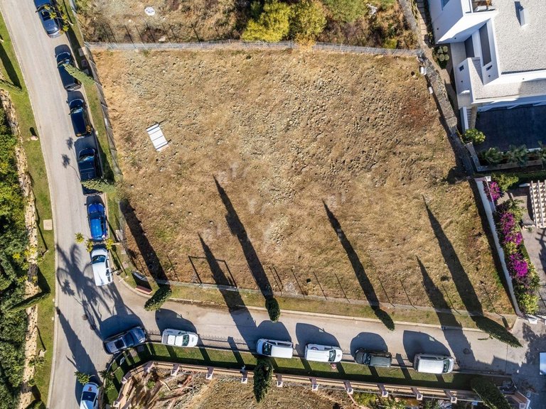 Plot for Sale in Benahavis, Malaga 11