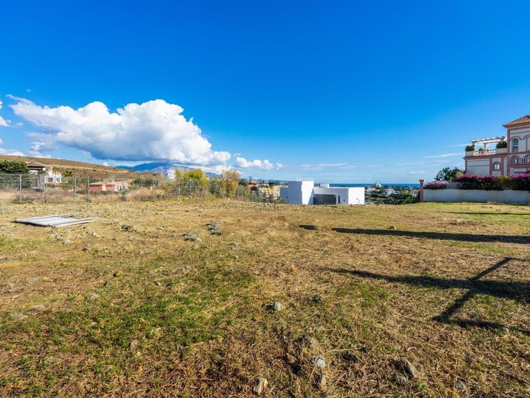 Plot for Sale in Benahavis, Malaga 9