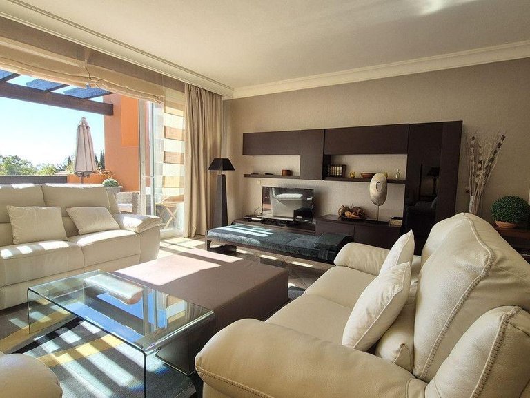Apartment for Sale in Marbella, Malaga 31