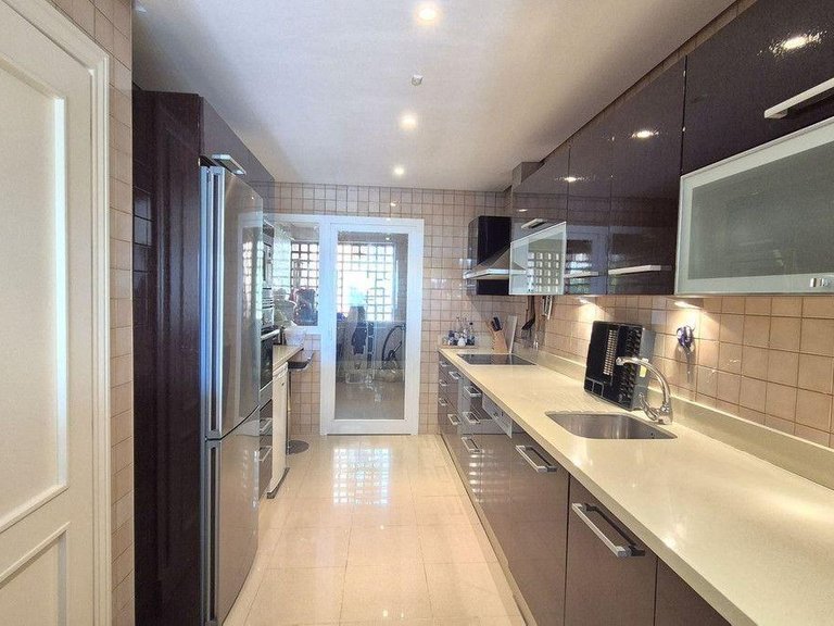 Apartment for Sale in Marbella, Malaga 36