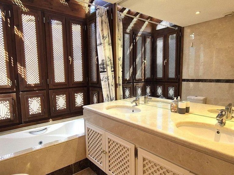 Apartment for Sale in Marbella, Malaga 39