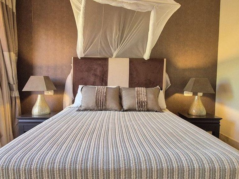 Apartment for Sale in Marbella, Malaga 40