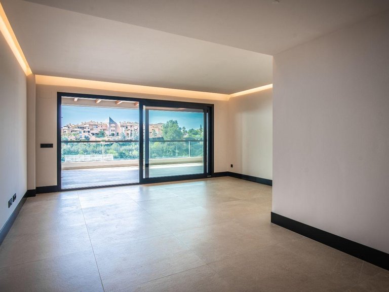 Apartment for Sale in Marbella, Malaga 6