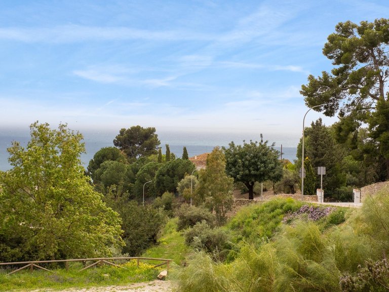 Villa for Sale in Benalmádena, Malaga 38