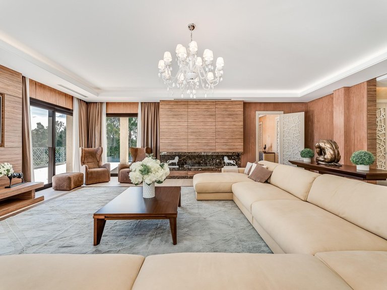 Villa for Sale in Marbella, Malaga 9