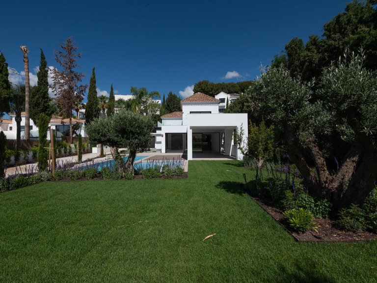 Apartment for Sale in Benahavis, Malaga 51