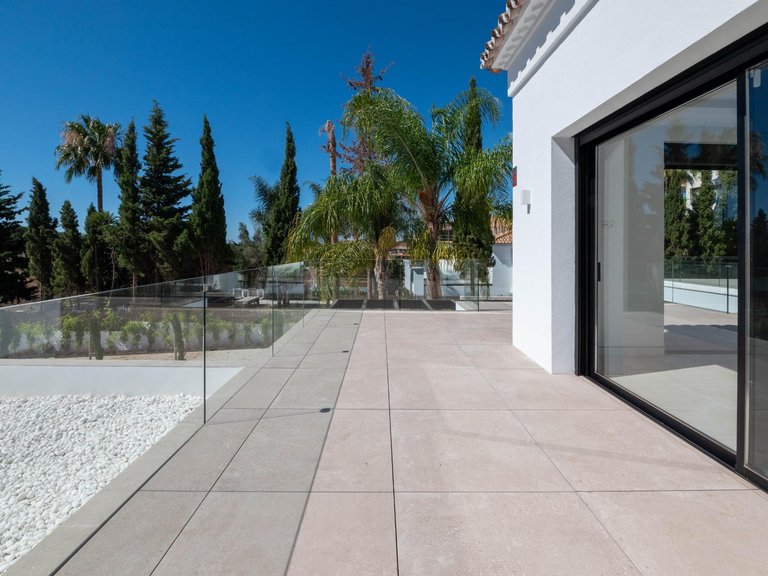 Apartment for Sale in Benahavis, Malaga 70