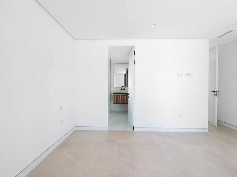 Apartment for Sale in Benahavis, Malaga 84