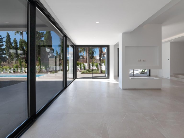 Apartment for Sale in Benahavis, Malaga 93