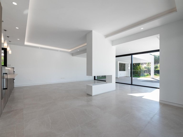Apartment for Sale in Benahavis, Malaga 97