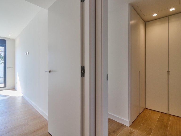 Apartment for Sale in Fuengirola, Malaga 28