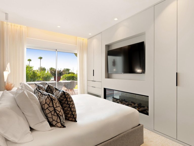 Apartment for Sale in Estepona, Malaga 30