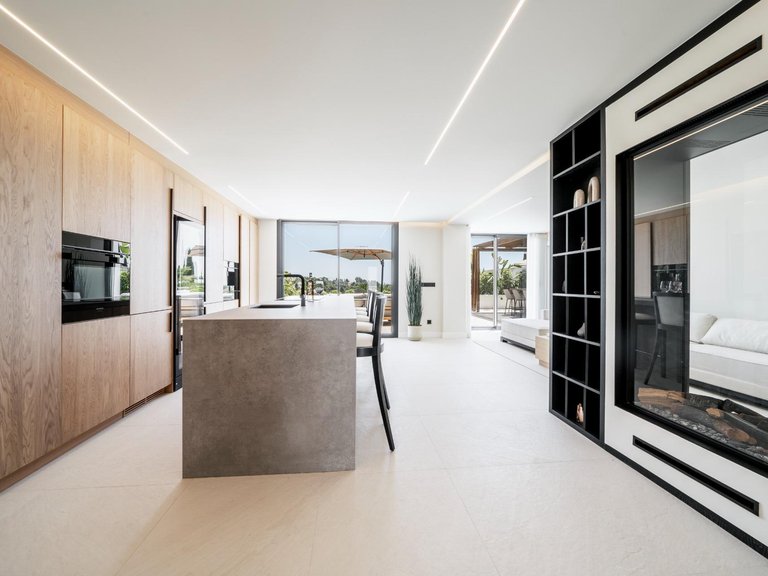Apartment for Sale in Marbella, Malaga 12