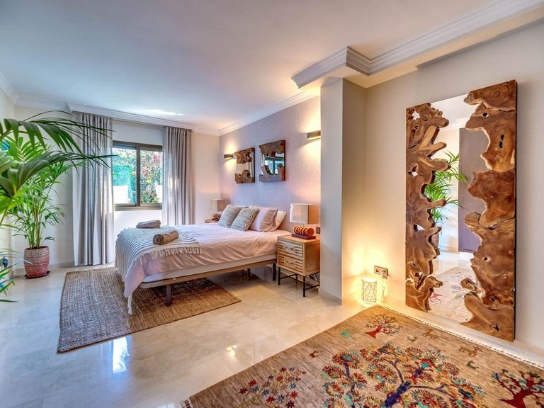 Apartment for Sale in Marbella, Malaga 11