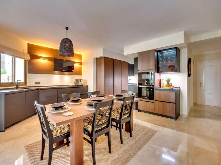 Apartment for Sale in Marbella, Malaga 14