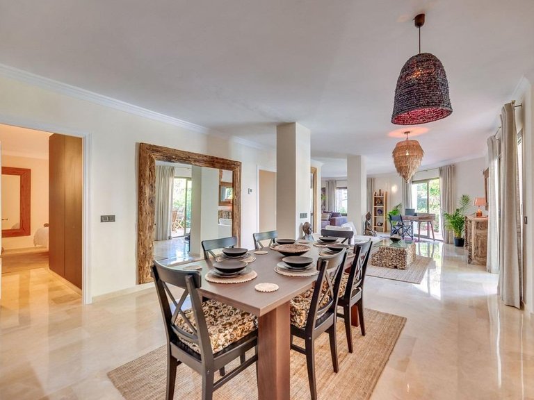 Apartment for Sale in Marbella, Malaga 16