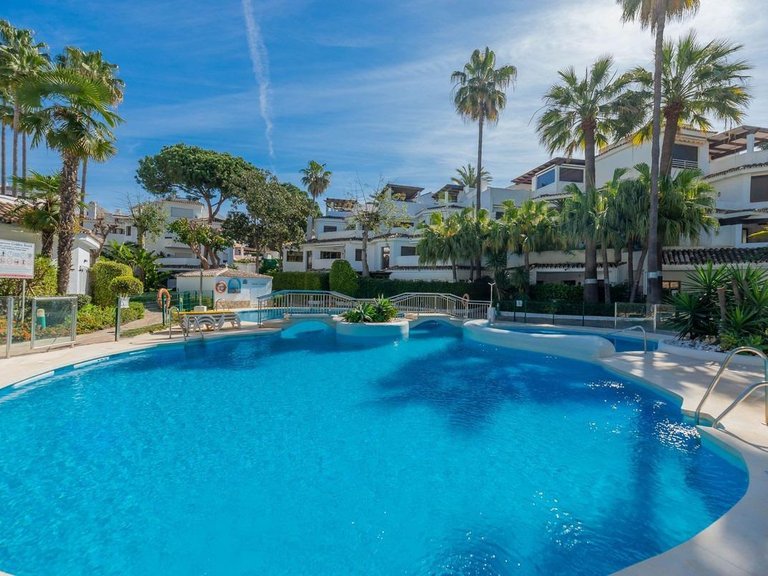 Apartment for Sale in Marbella, Malaga 68