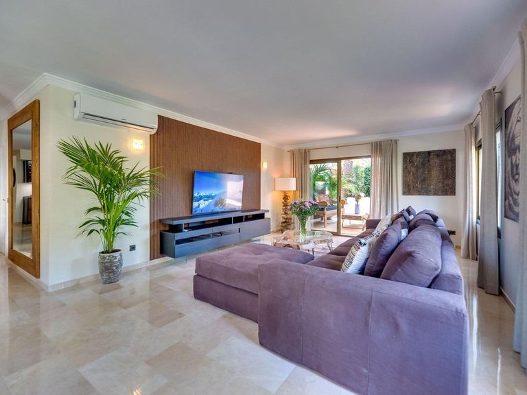 Apartment for Sale in Marbella, Malaga 9