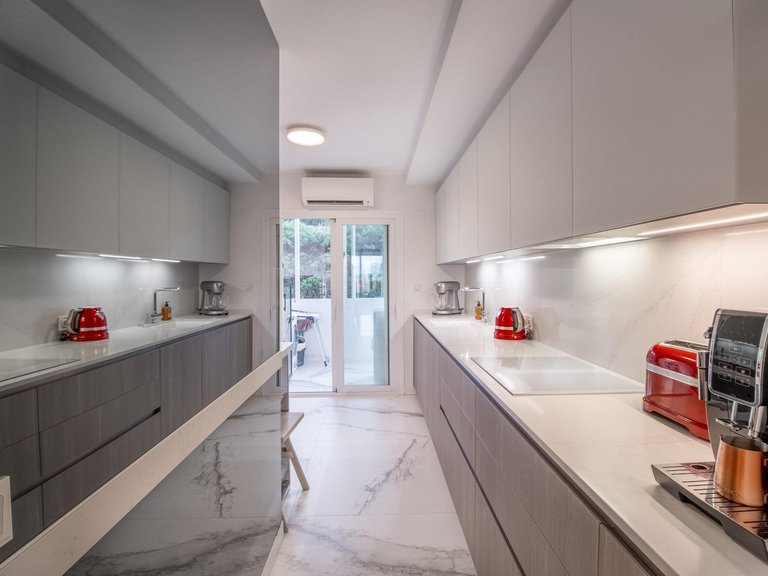 Apartment for Sale in Marbella, Malaga 9