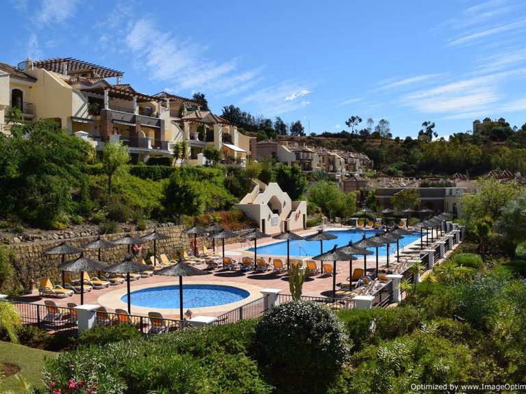 Apartment for Sale in Benahavis, Malaga 1