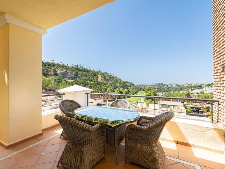 Apartment for Sale in Benahavis, Malaga 11